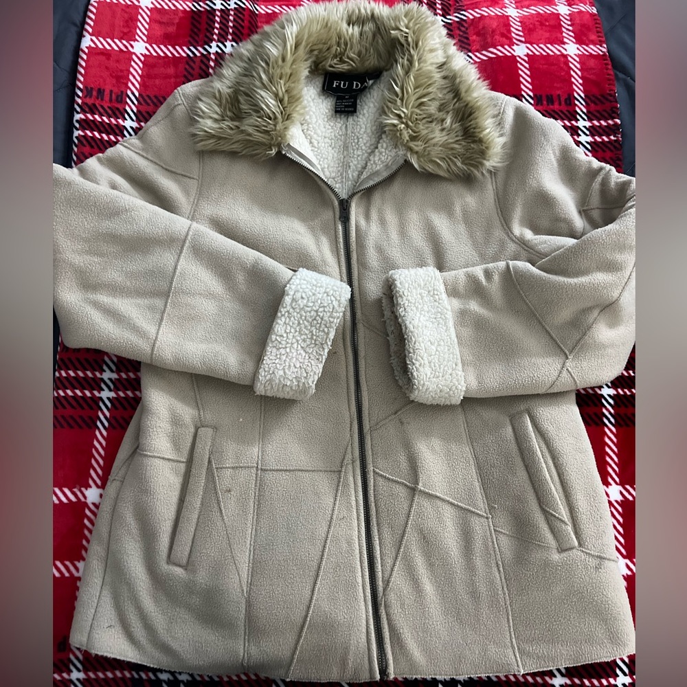 very comfy jacket perfect for winters